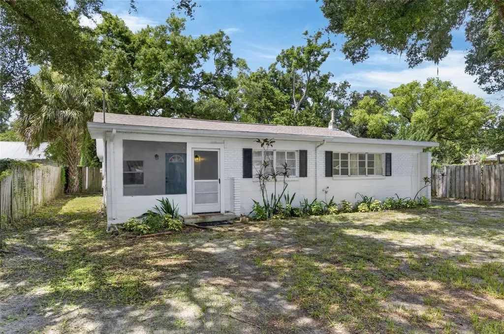 1005 E Flora Street Tampa FL 33604