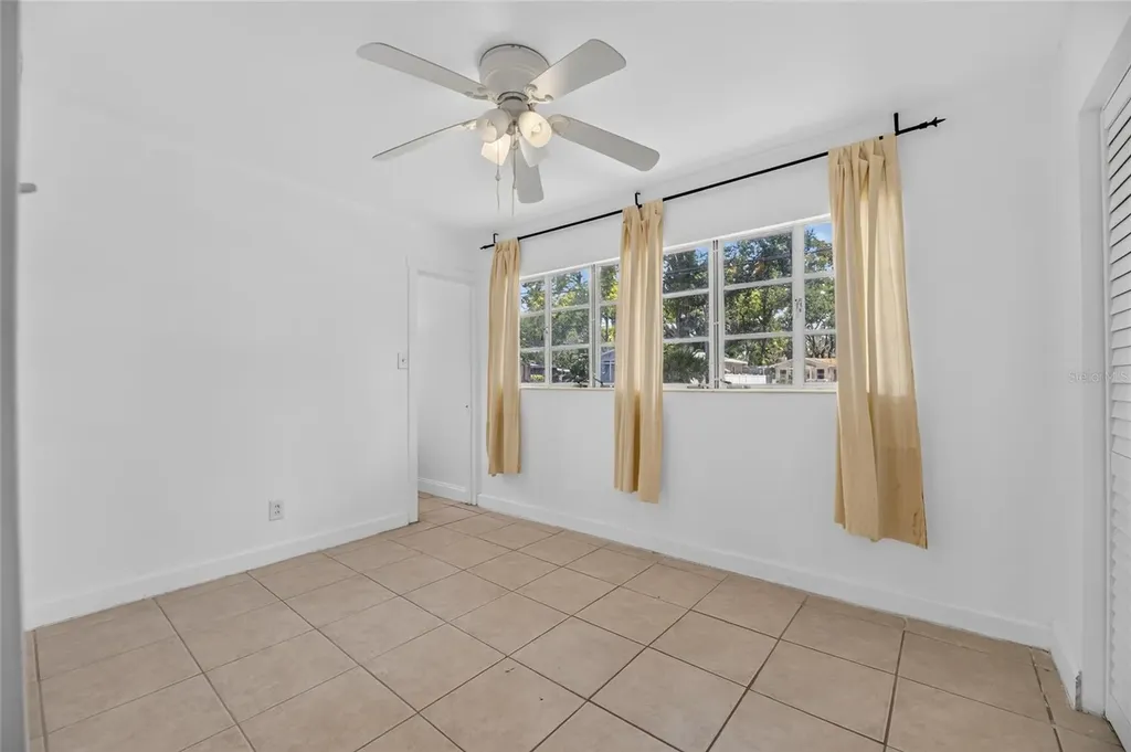 1005 E Flora Street Tampa FL 33604