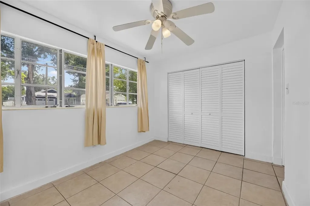 1005 E Flora Street Tampa FL 33604