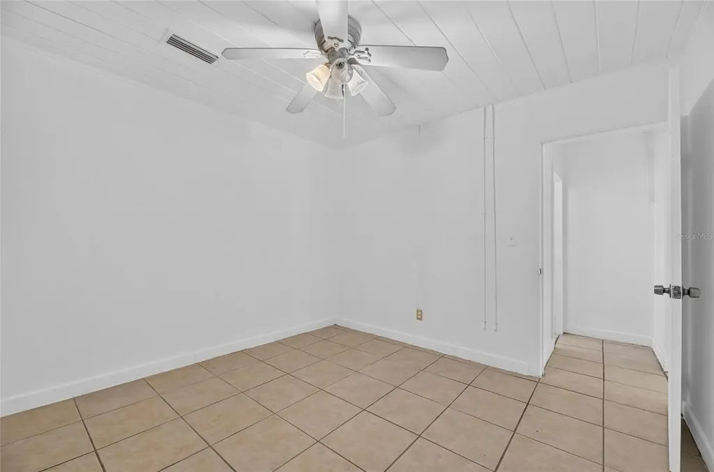 1005 E Flora Street Tampa FL 33604