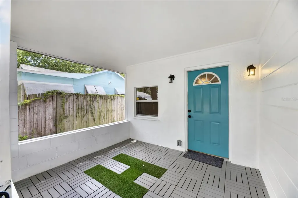 1005 E Flora Street Tampa FL 33604