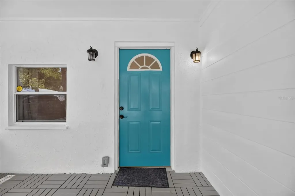 1005 E Flora Street Tampa FL 33604