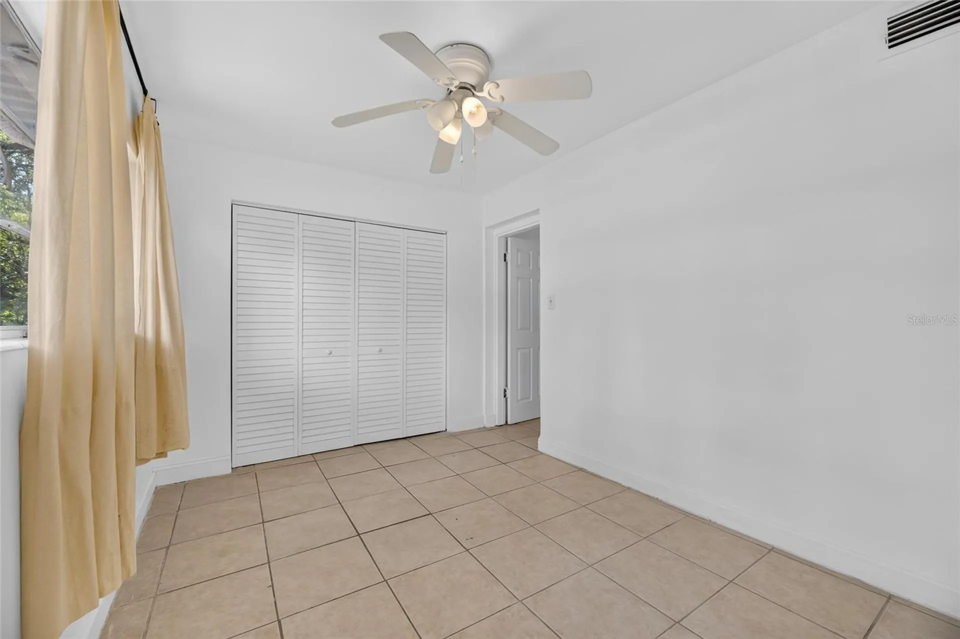 1005 E Flora Street Tampa FL 33604