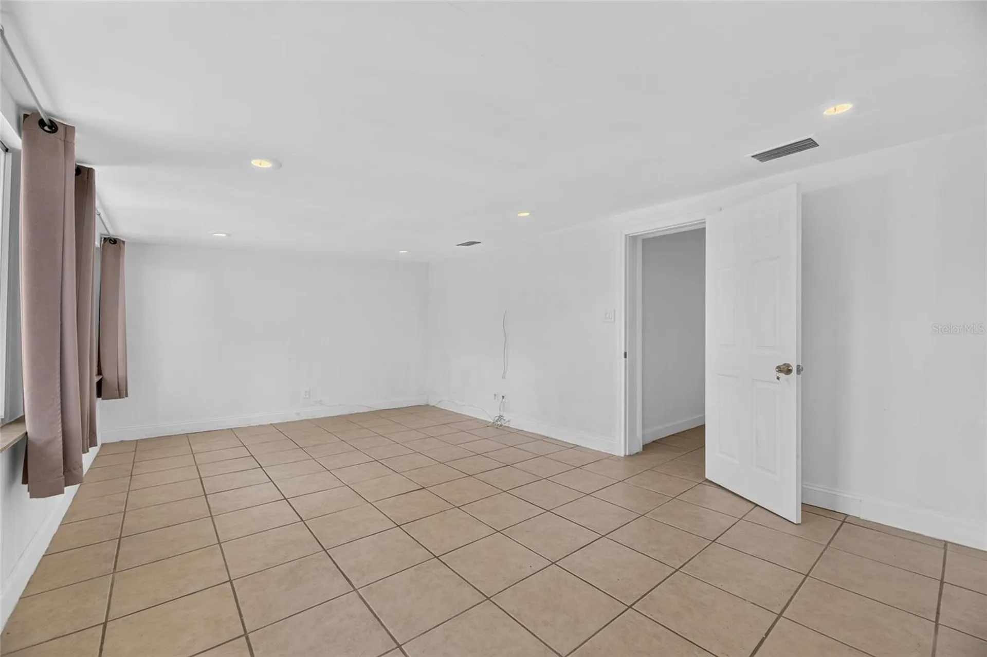 1005 E Flora Street Tampa FL 33604