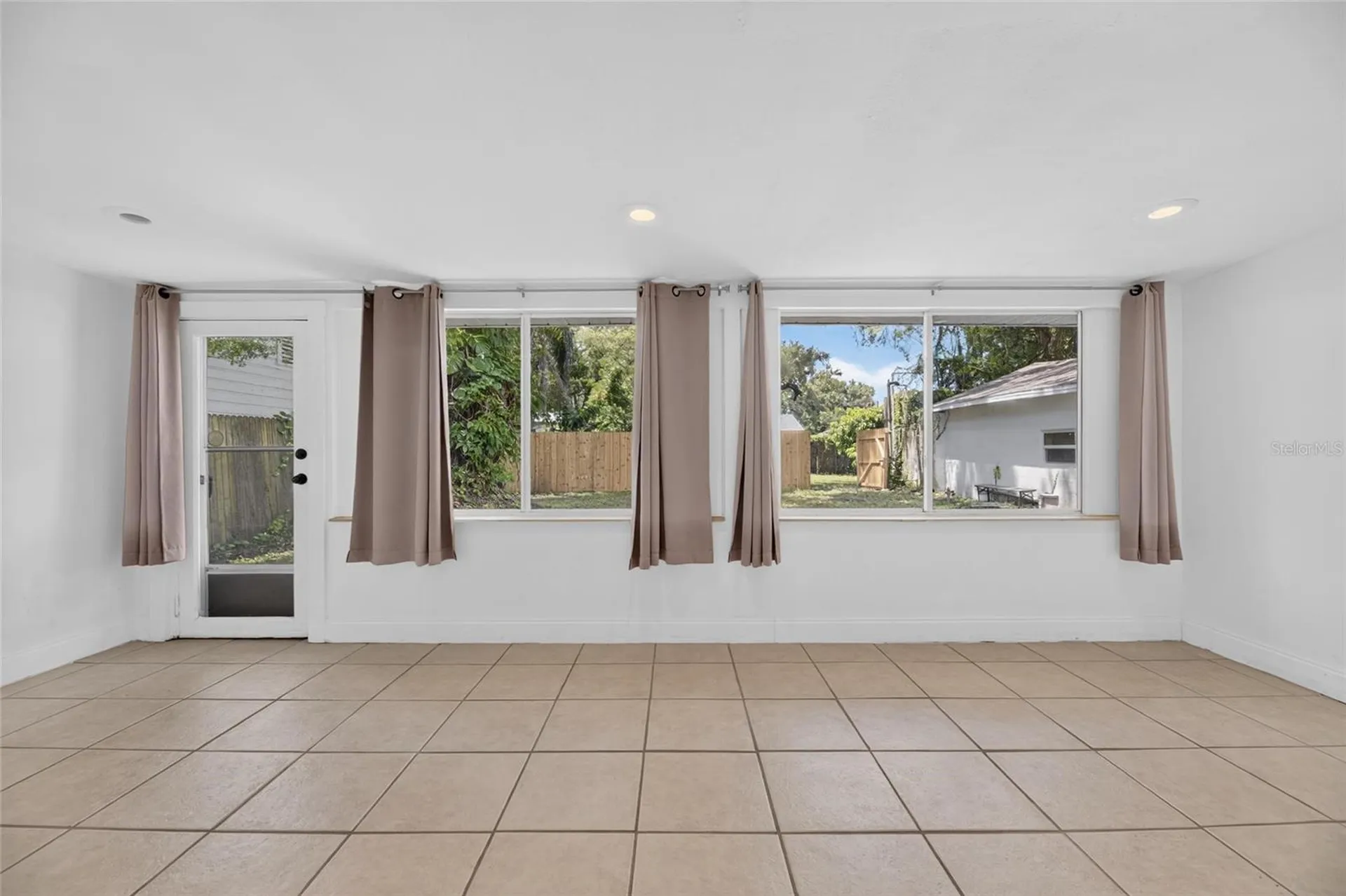 1005 E Flora Street Tampa FL 33604