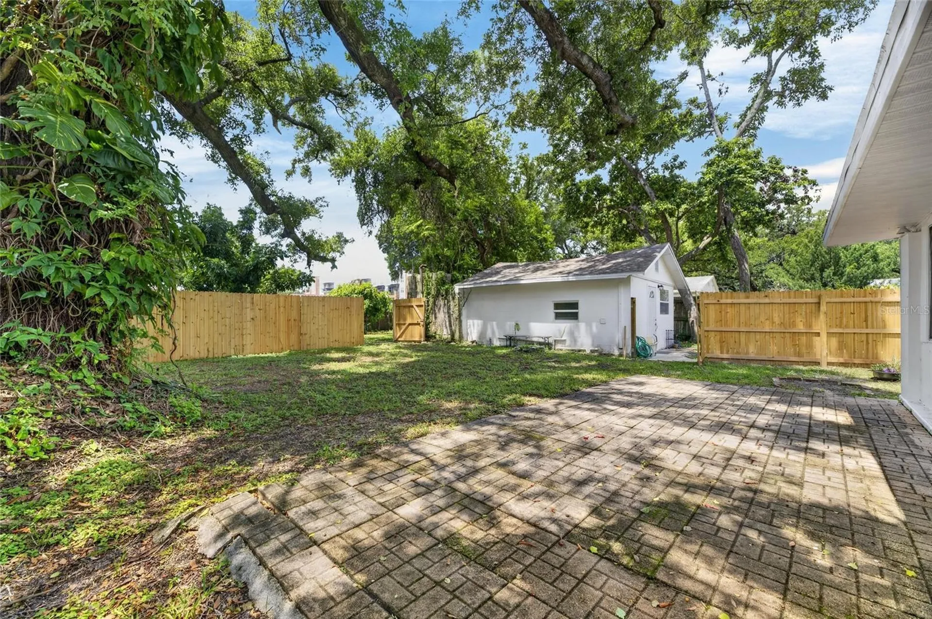 1005 E Flora Street Tampa FL 33604