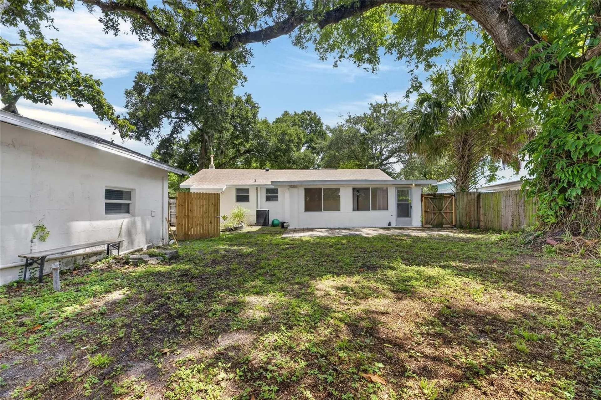 1005 E Flora Street Tampa FL 33604