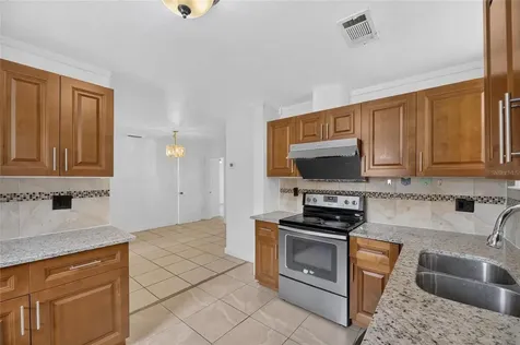 1005 E Flora Street Tampa FL 33604