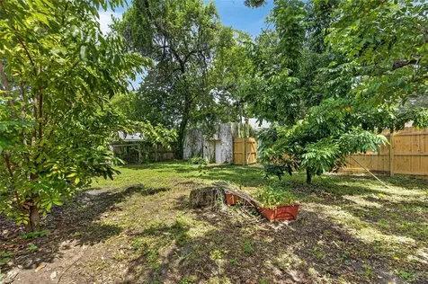 1005 E Flora Street Tampa FL 33604