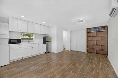 1005 E Flora Street Tampa FL 33604