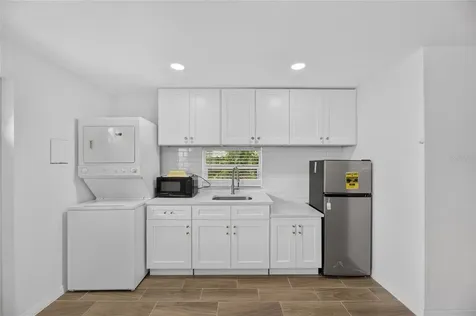 1005 E Flora Street Tampa FL 33604
