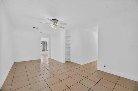 1005 E Flora Street Tampa FL 33604