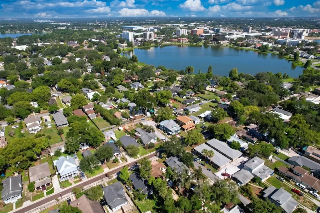 806 Johnson Avenue Lakeland FL 33801