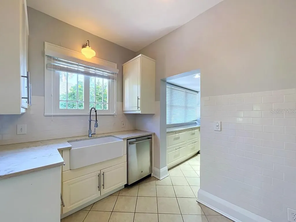 806 Johnson Avenue Lakeland FL 33801