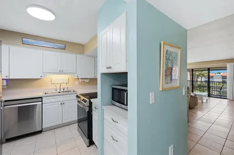 1801 Gulf Drive N Bradenton Beach FL 34217