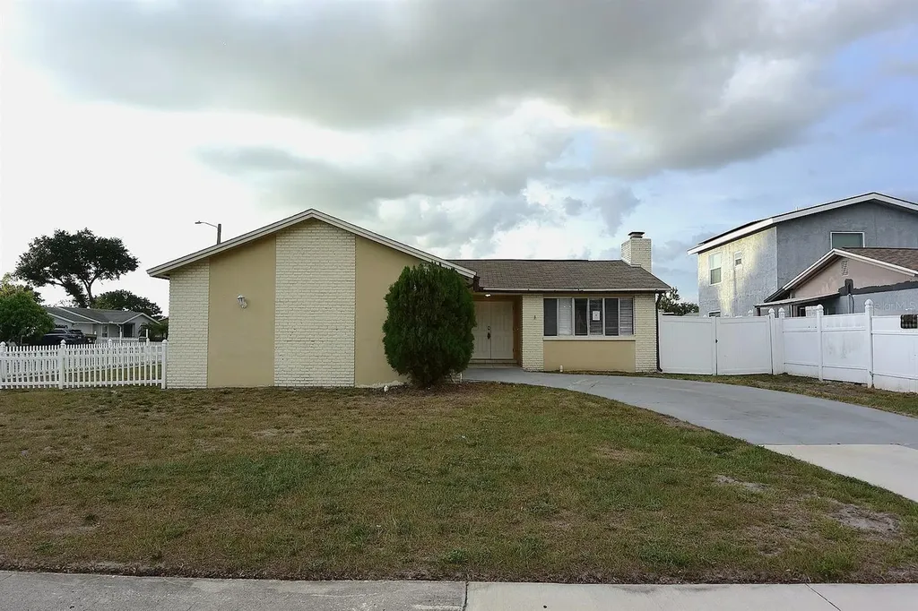 8235 Donaldson Drive Tampa FL 33615