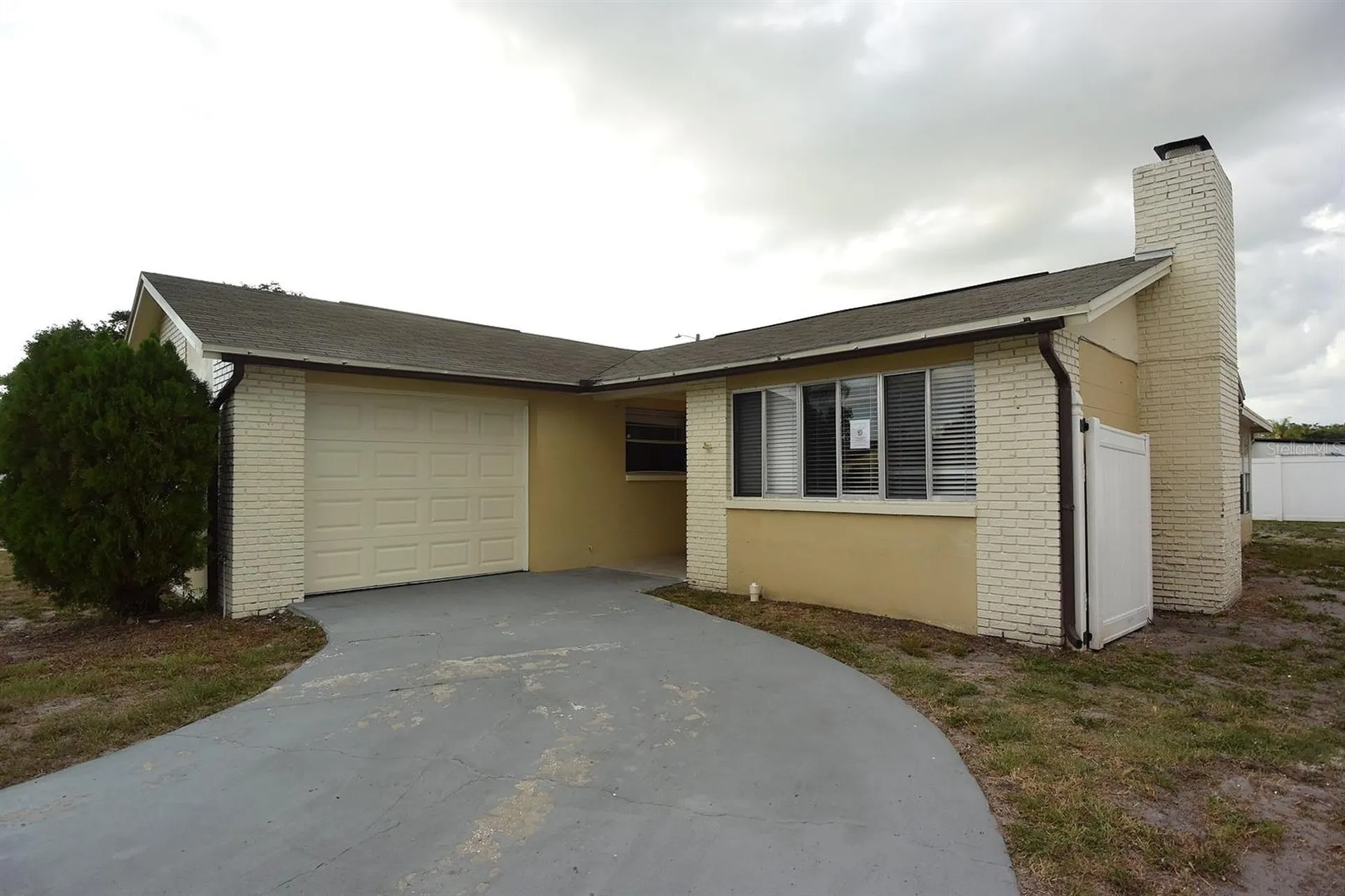 8235 Donaldson Drive Tampa FL 33615
