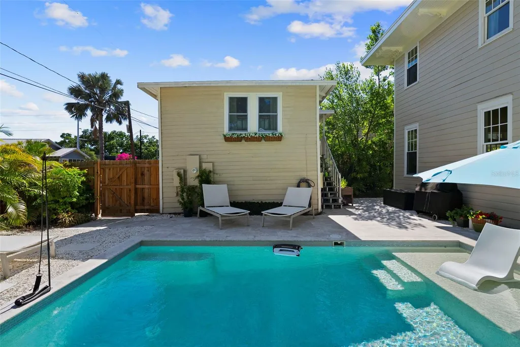 2630 W Prospect Road Tampa FL 33629