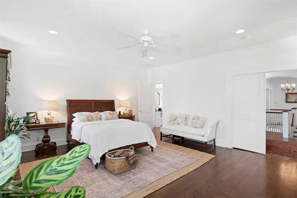 2630 W Prospect Road Tampa FL 33629