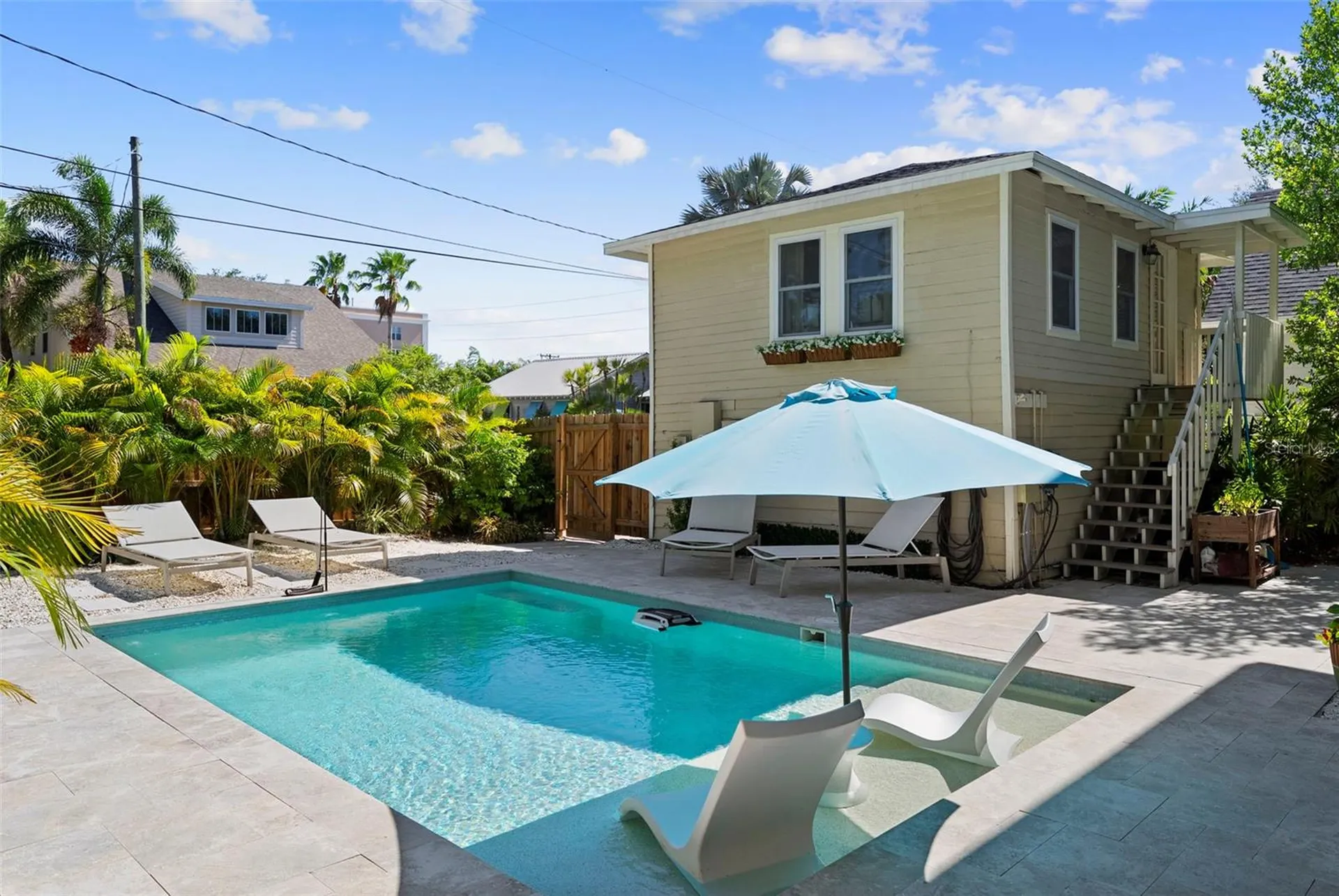 2630 W Prospect Road Tampa FL 33629
