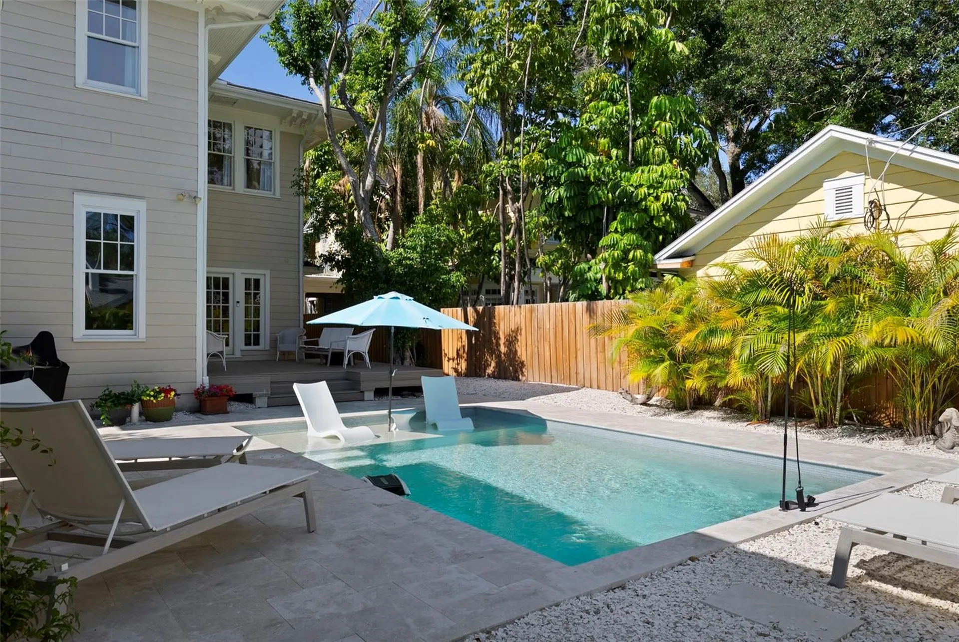 2630 W Prospect Road Tampa FL 33629