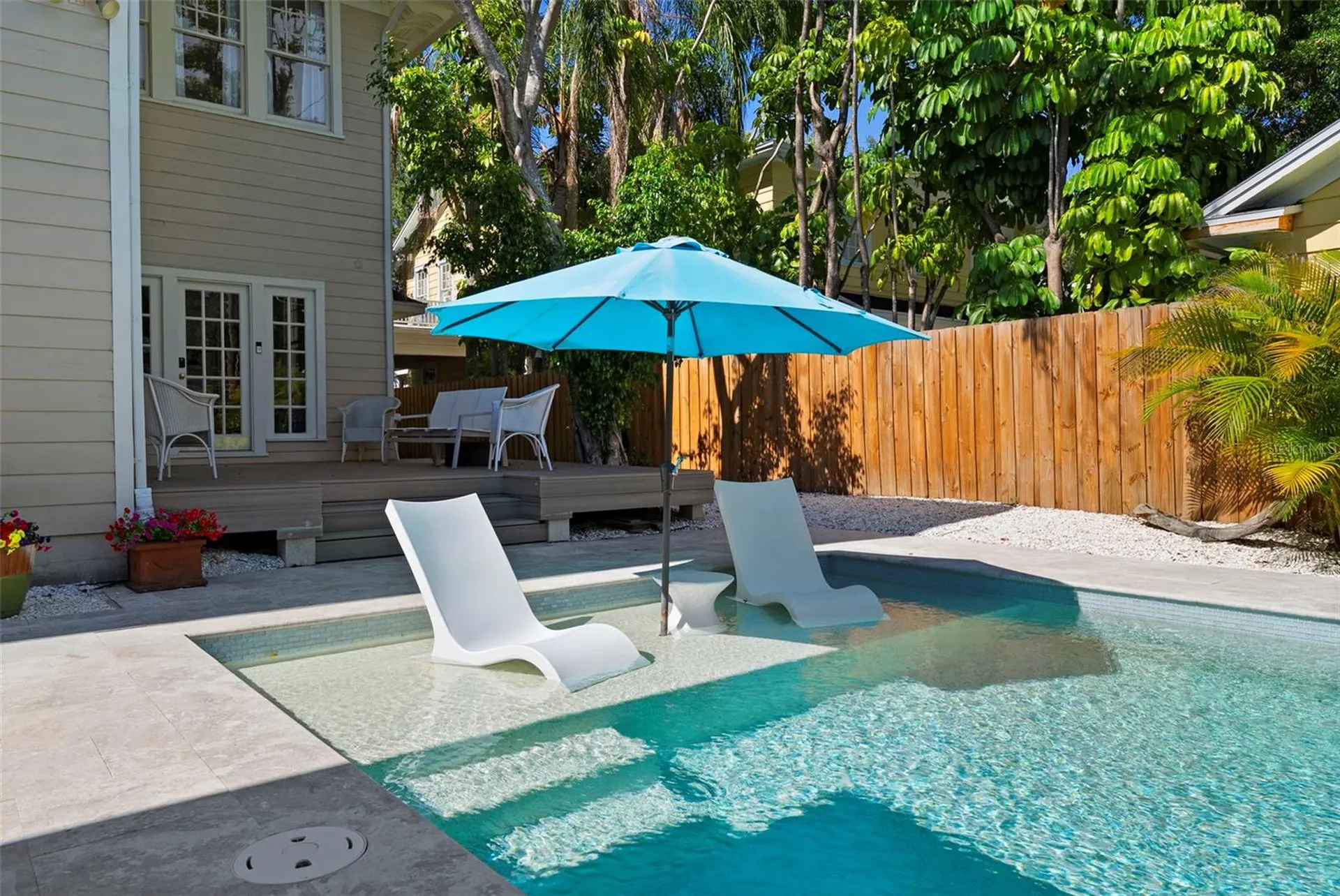 2630 W Prospect Road Tampa FL 33629