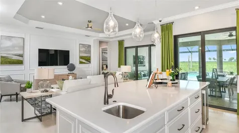 7712 Moonbeam Avenue Sarasota FL 34241