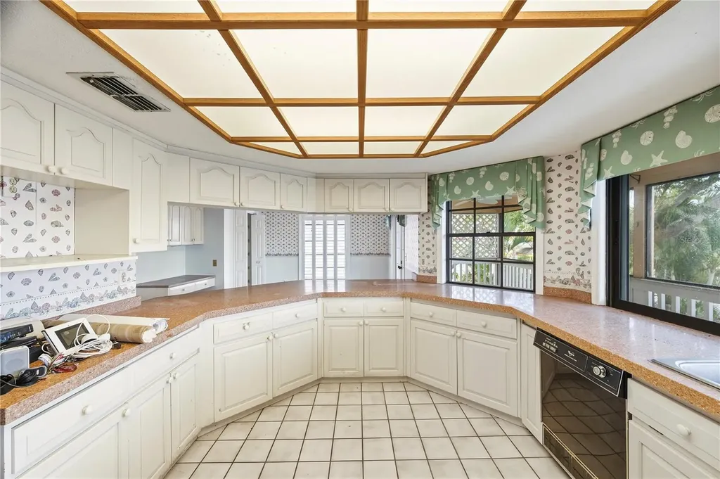 1136 3rd Avenue S Tierra Verde FL 33715