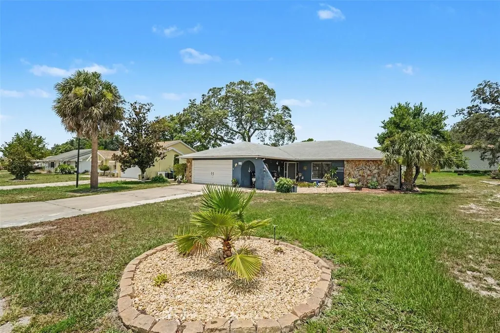 9027 Bonnet Way Weeki Wachee FL 34613