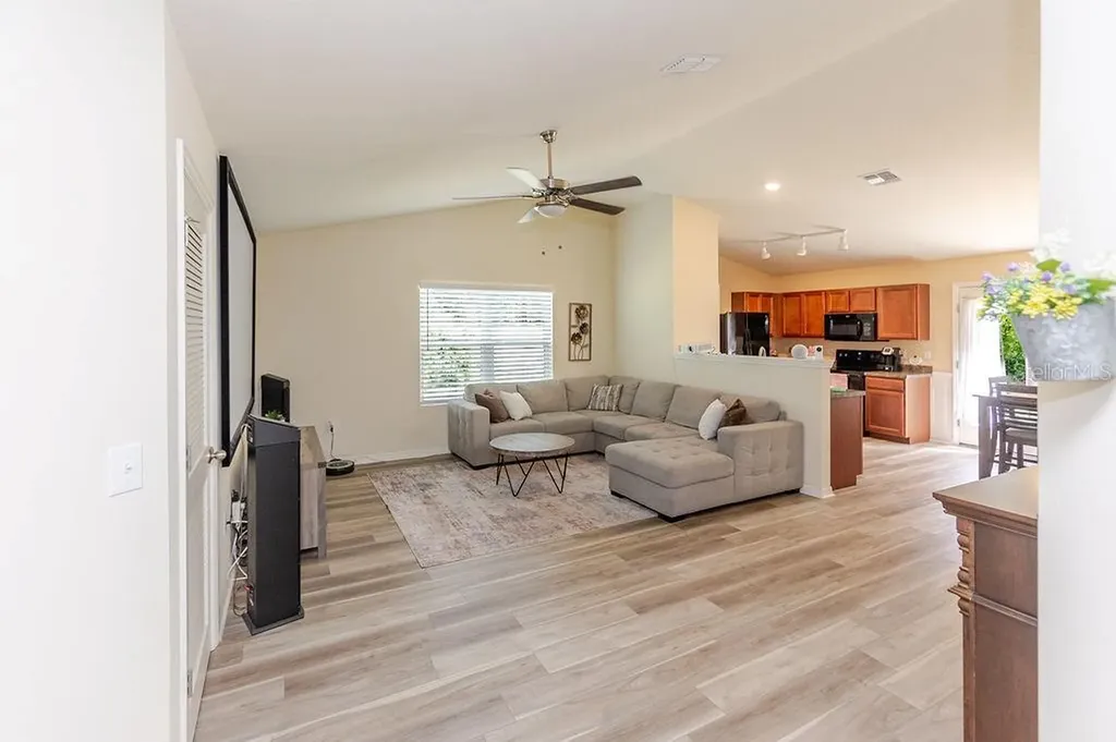 12307 Millington Avenue Weeki Wachee FL 34614