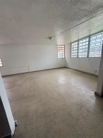 2 Calle 2 Villa Rica Bayamon PR 00959