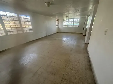 2 Calle 2 Bayamon PR 00959