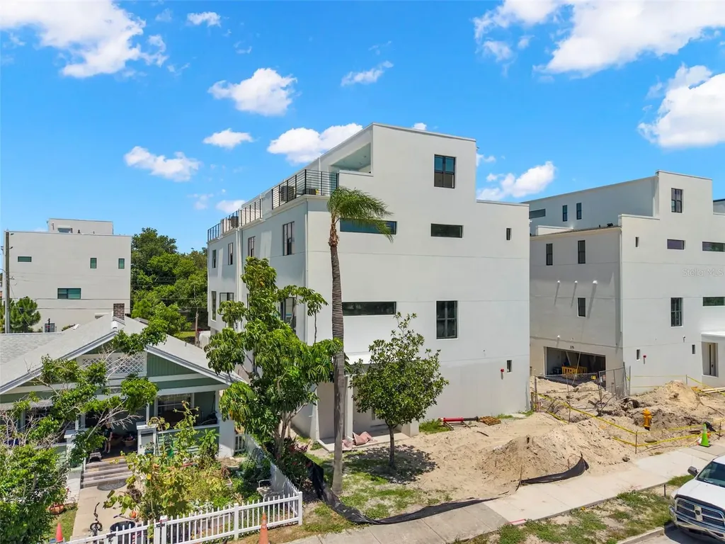 368 14th Street N St Petersburg FL 33705