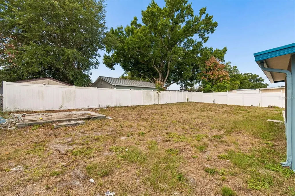 1719 Julian Lane Drive Tampa FL 33619