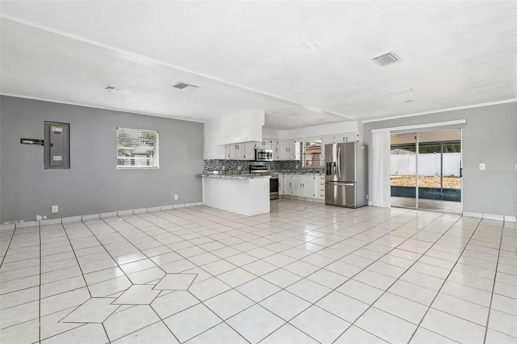 1719 Julian Lane Drive Tampa FL 33619