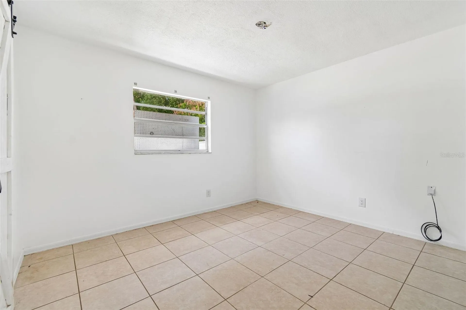 1719 Julian Lane Drive Tampa FL 33619
