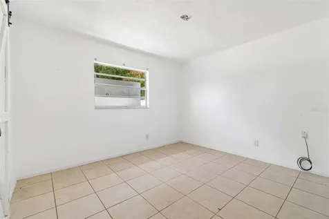 1719 Julian Lane Drive Tampa FL 33619
