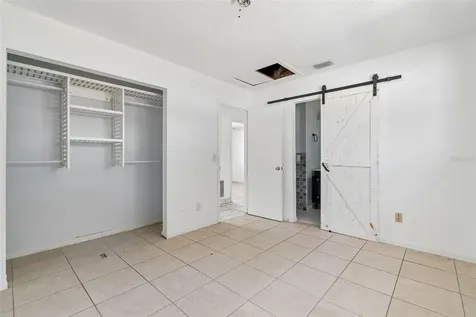 1719 Julian Lane Drive Tampa FL 33619
