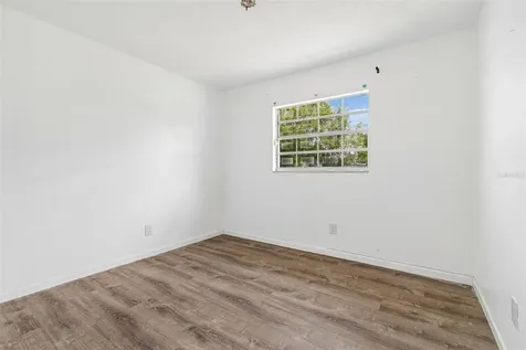 1719 Julian Lane Drive Tampa FL 33619