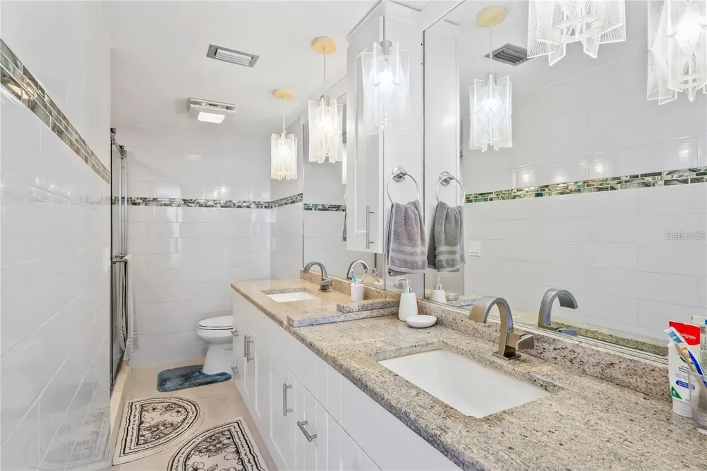 7100 S Sunshine Skyway Lane S St Petersburg FL 33711