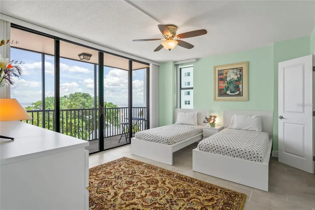 7100 S Sunshine Skyway Lane S St Petersburg FL 33711