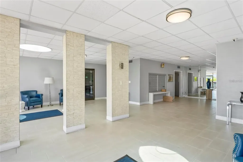 7100 S Sunshine Skyway Lane S St Petersburg FL 33711