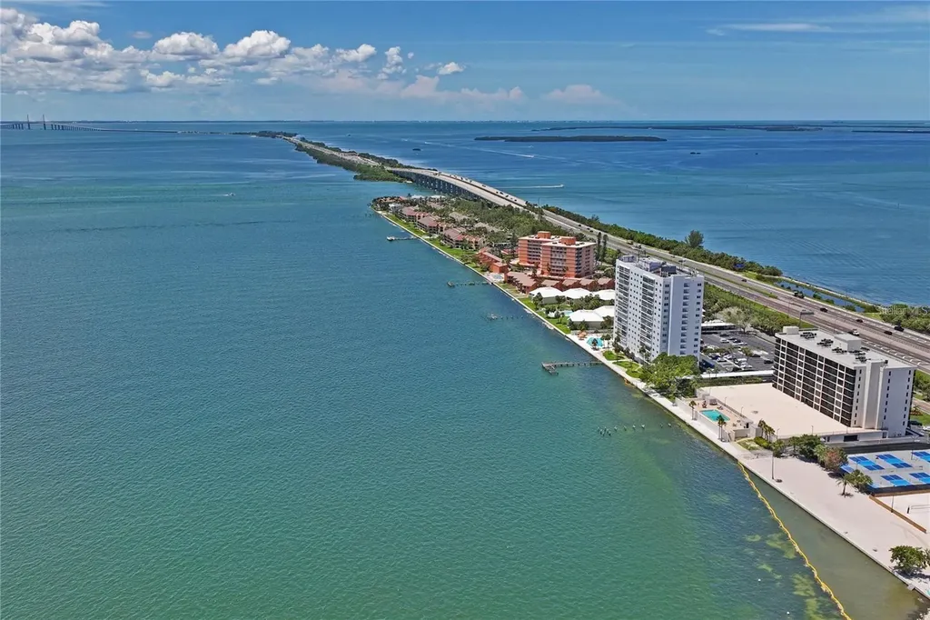 7100 S Sunshine Skyway Lane S St Petersburg FL 33711
