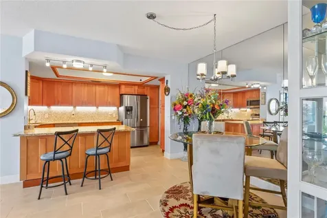 7100 S Sunshine Skyway Lane S St Petersburg FL 33711