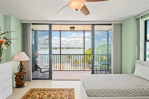 7100 S Sunshine Skyway Lane S St Petersburg FL 33711