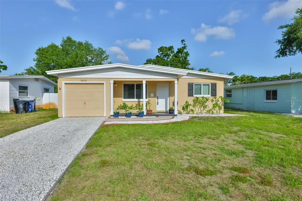 3242 Kingston Street N St Petersburg FL 33713
