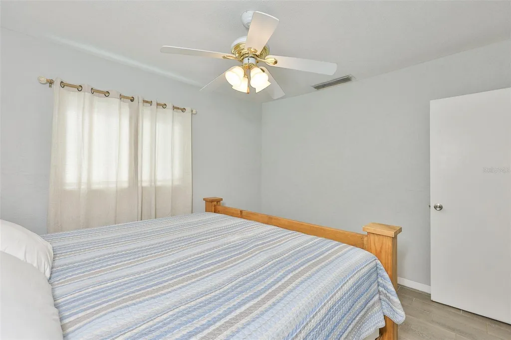 3242 Kingston Street N St Petersburg FL 33713