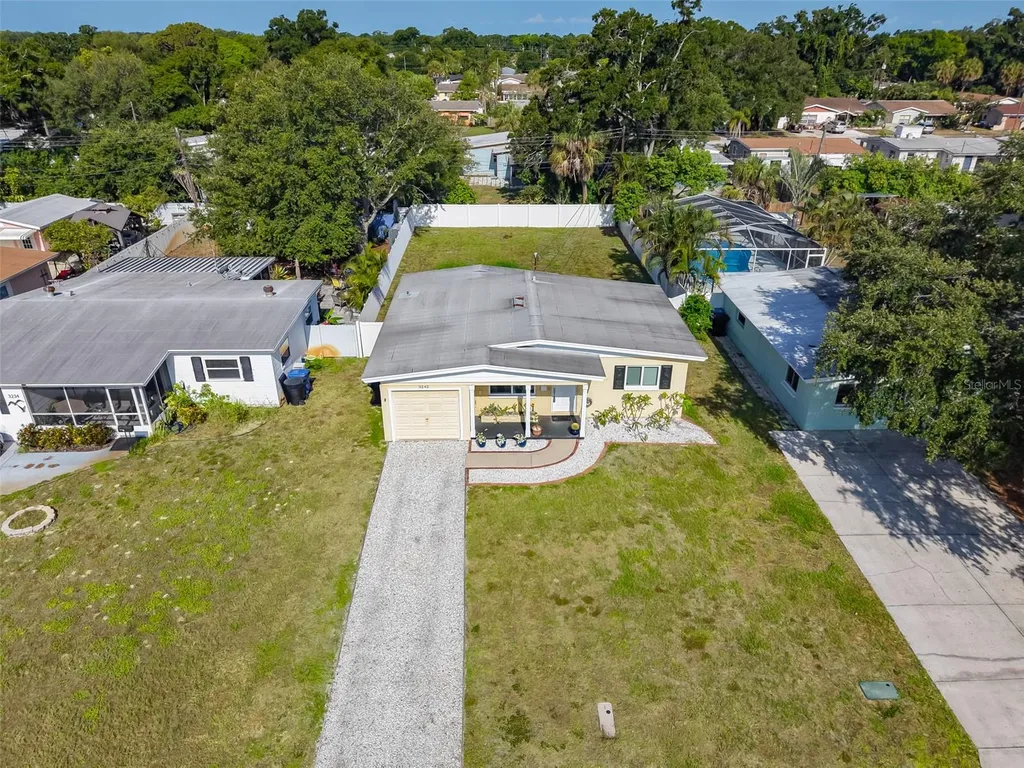 3242 Kingston Street N St Petersburg FL 33713