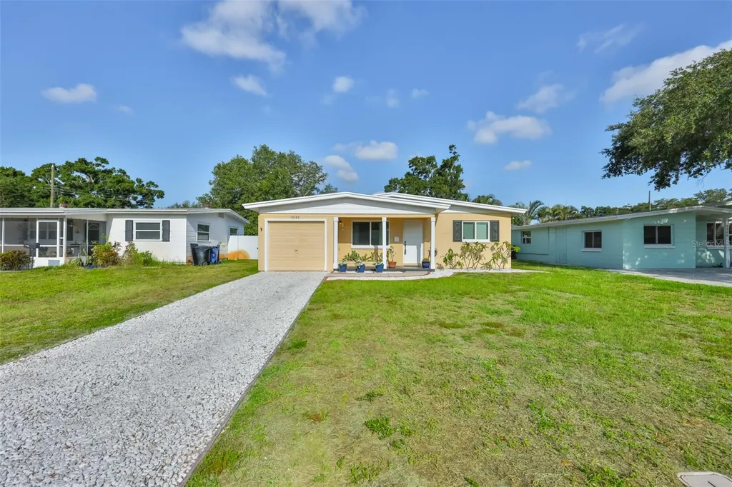 3242 Kingston Street N St Petersburg FL 33713