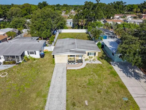 3242 Kingston Street N St Petersburg FL 33713